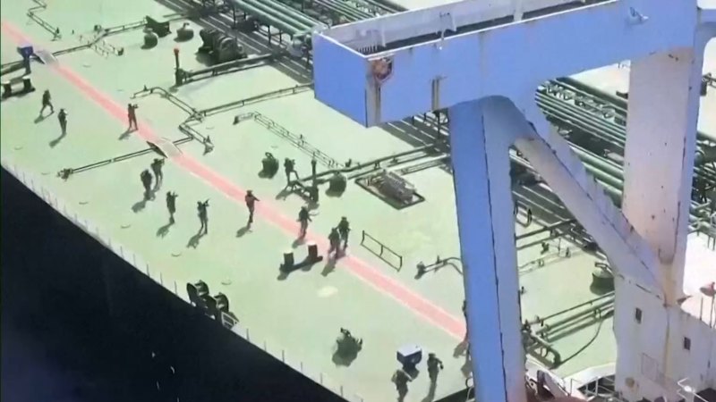 Trump issues 'shoot and kill' order