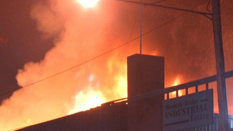 Hero neighbour saves five people from burning building