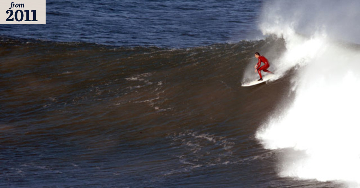 Swells batter Victorian coast