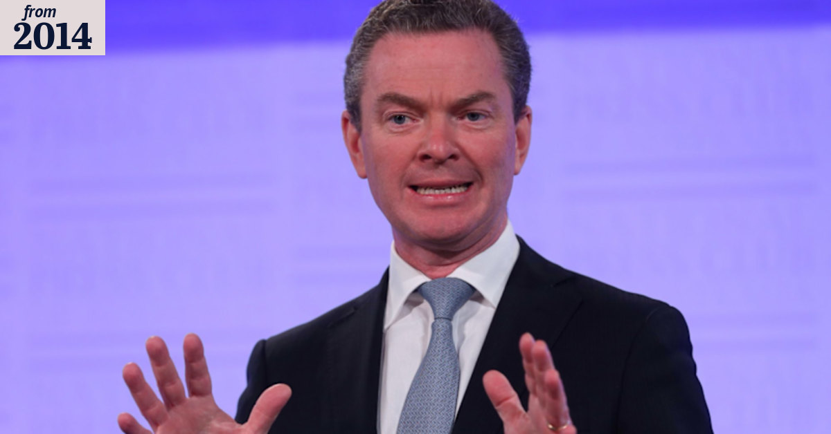Christopher Pyne petitions ABC not to shut Adelaide unit