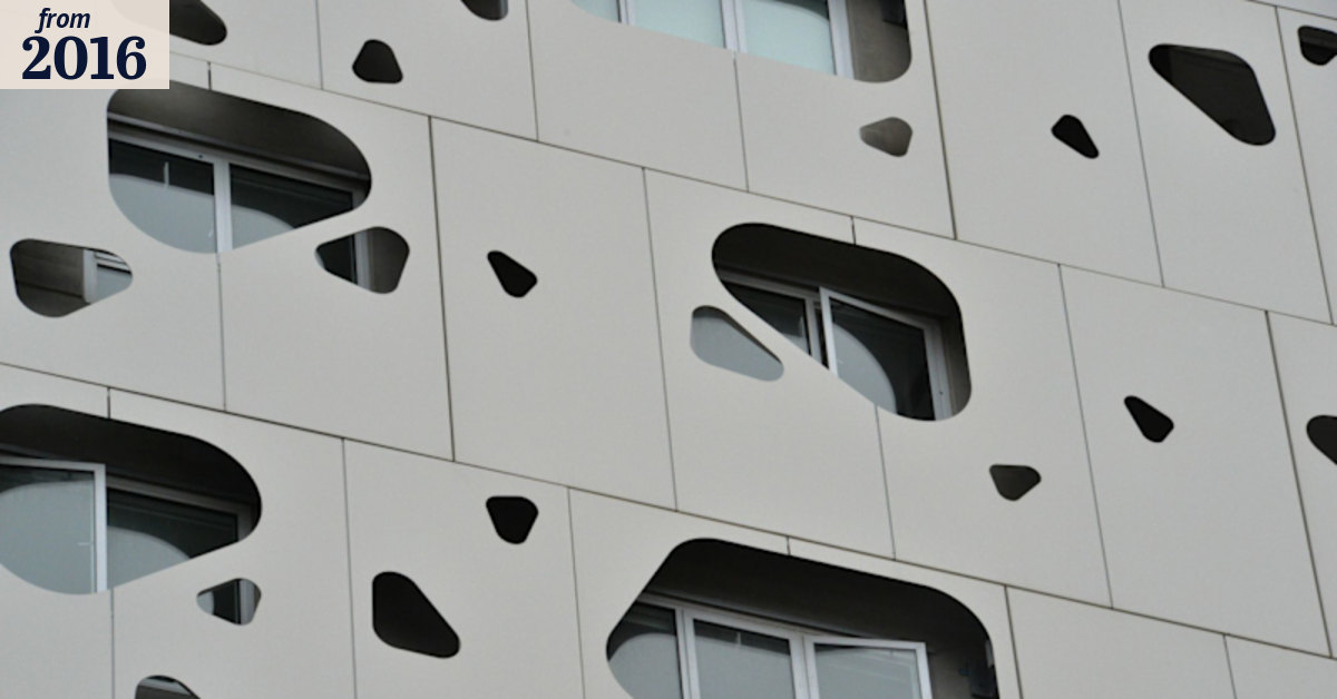 New flammable cladding threat for Melbourne apartments