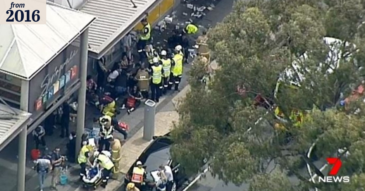 Commonwealth Bank fire in Springvale: 27 injured, six seriously burnt