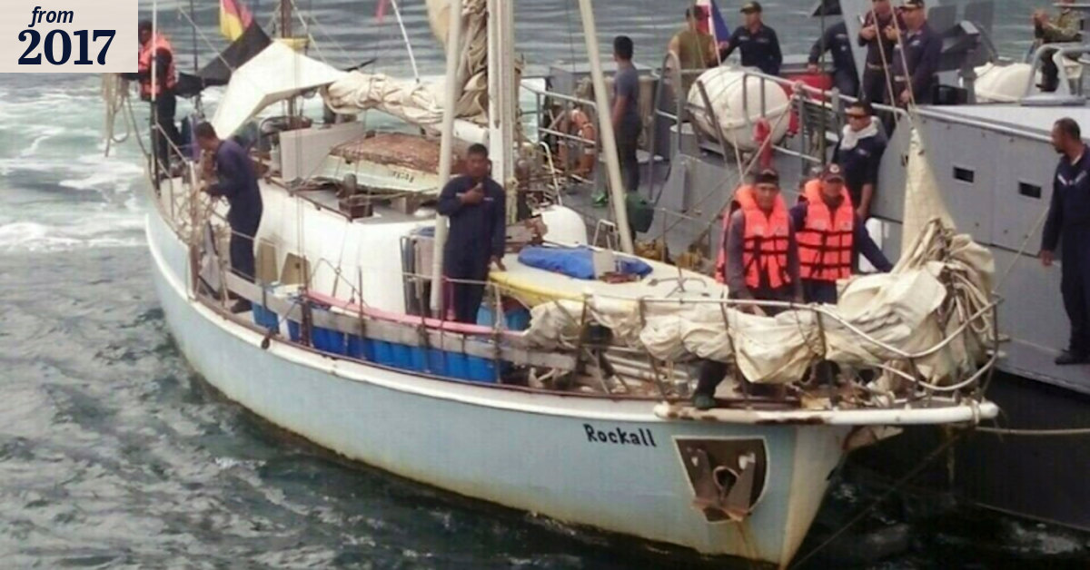 Pirates blamed for eight dead in fishing boat attack in south Philippines
