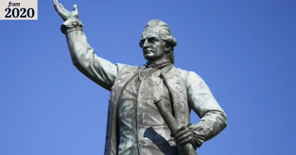Police guard statue of Captain Cook