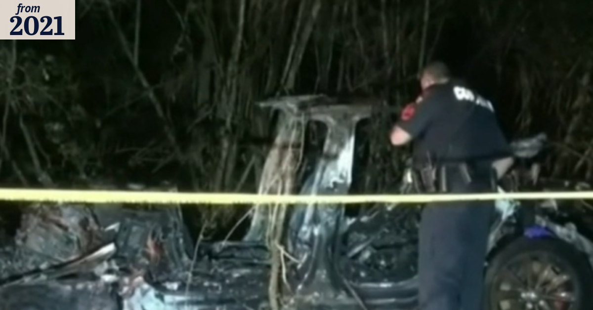 Two dead after driverless Tesla car crashes in US