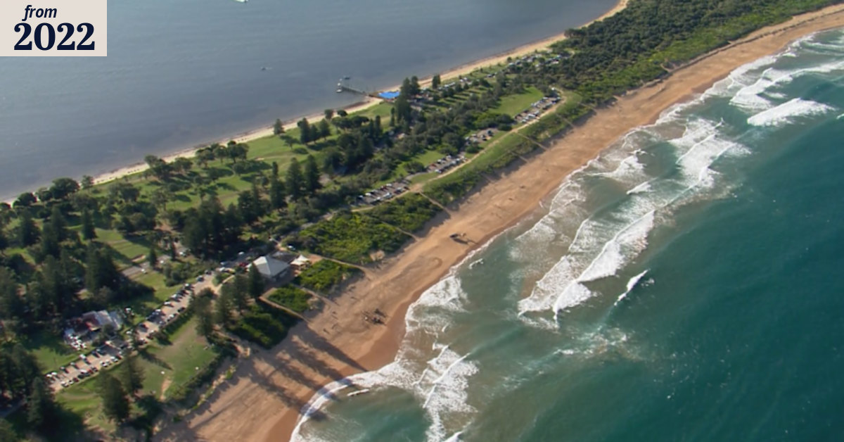 Man hospitalised after being pulled from Sydney surf