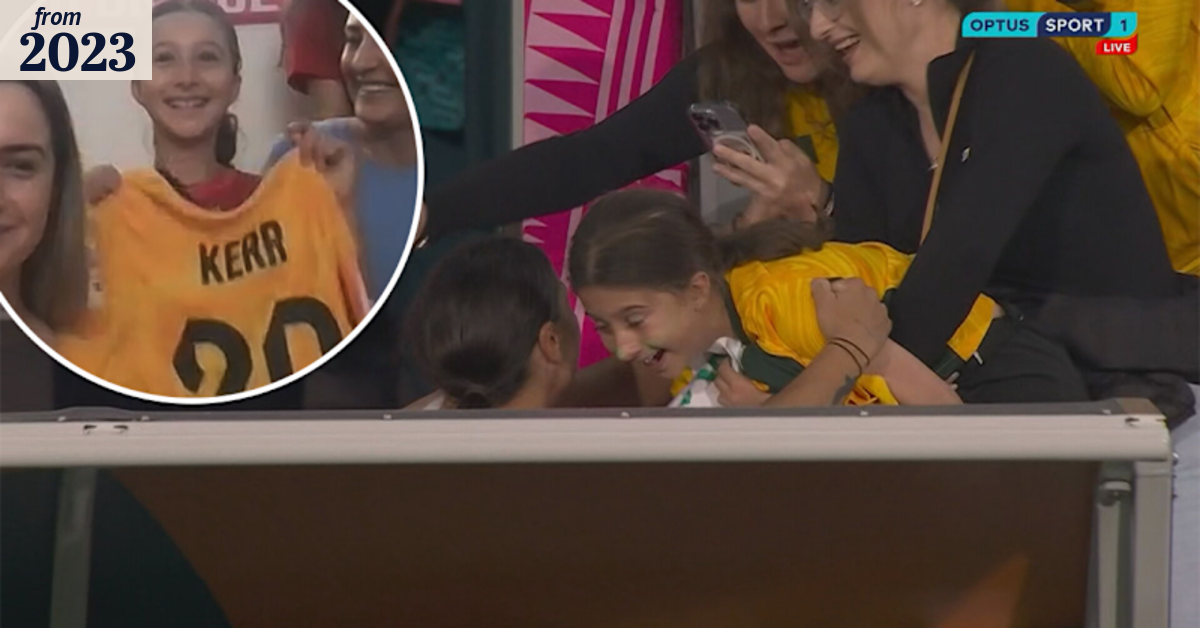 Lucky fan receives jersey from Sam Kerr