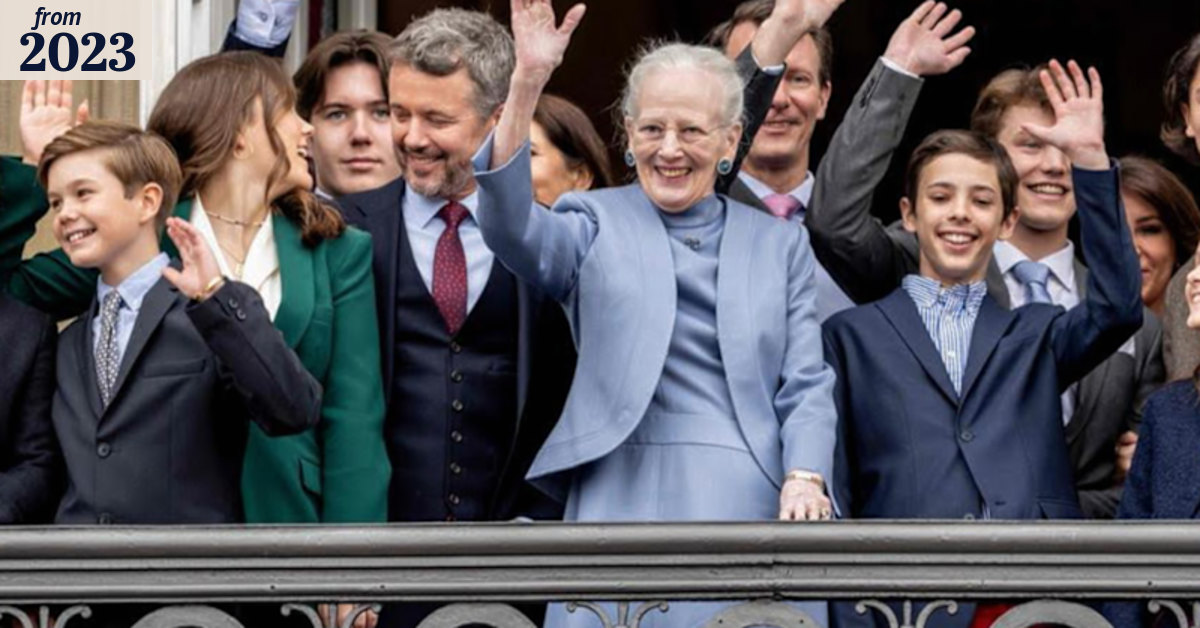 Danish royals appear on palace balcony
