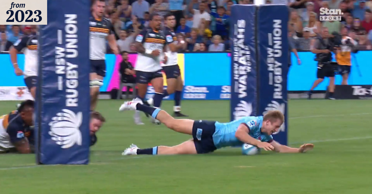 Teen phenom scores first Super Rugby try