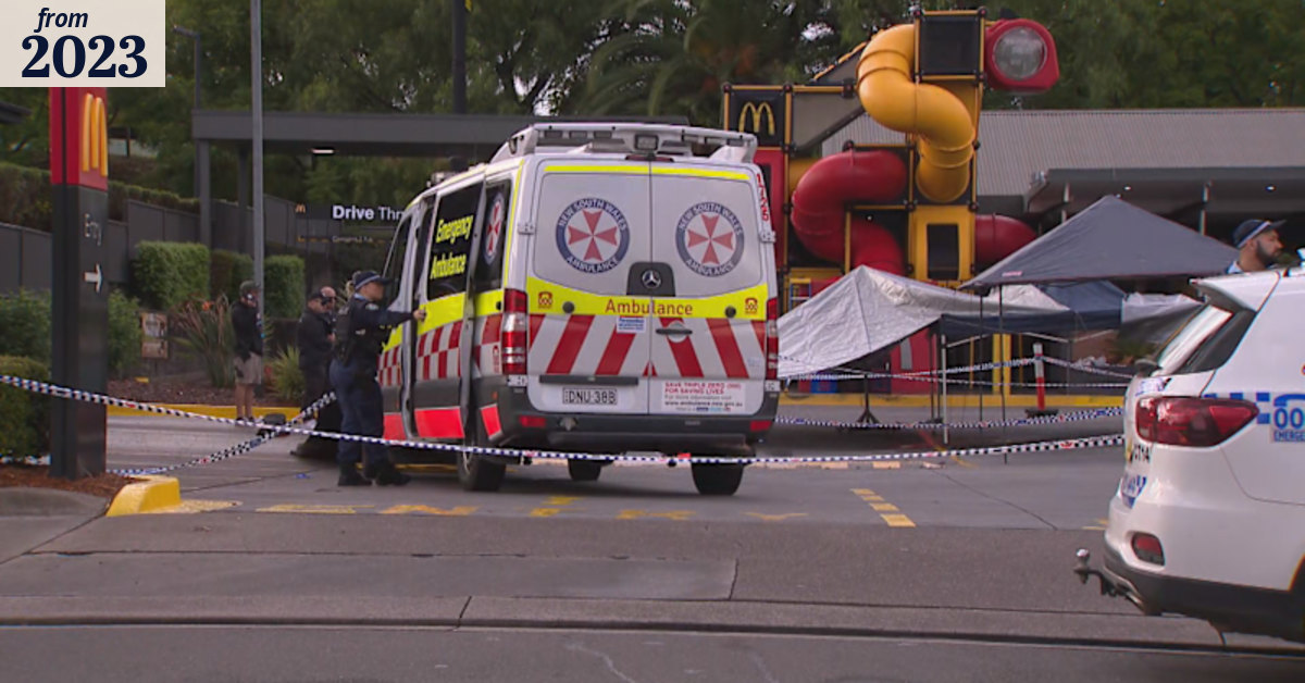 NSW Ambulance paramedic dies after stabbing in Sydney