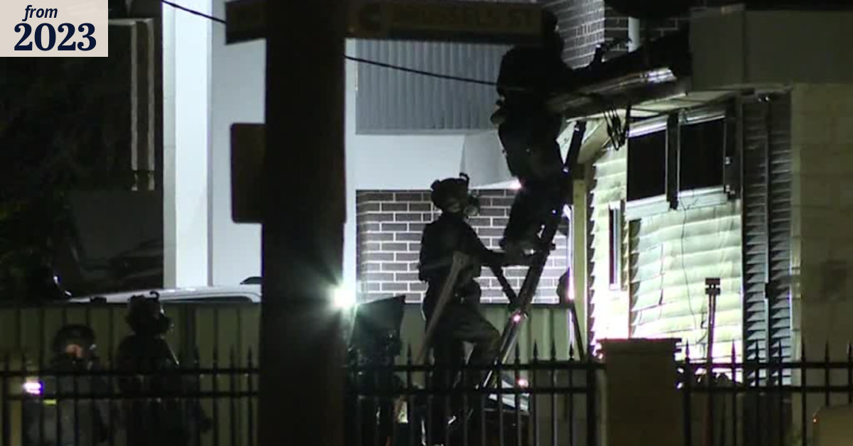 Man arrested after police stand-off