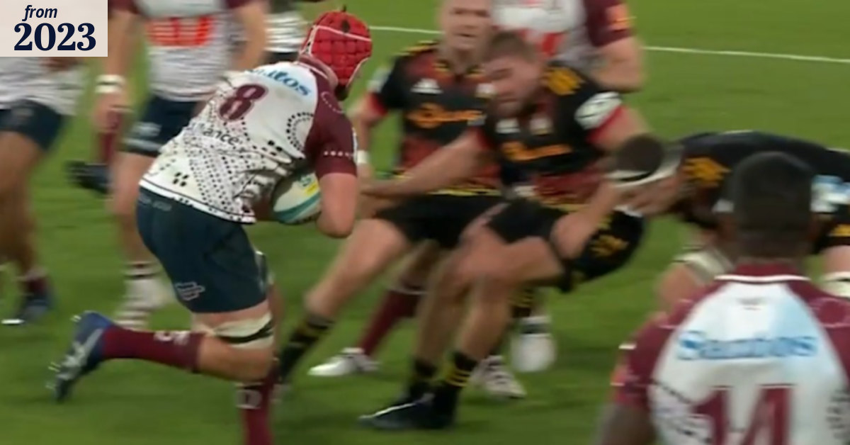 Wilson rocked by Chiefs forwards