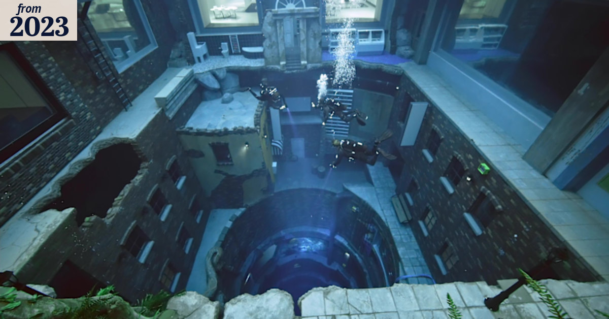 The world's deepest pool