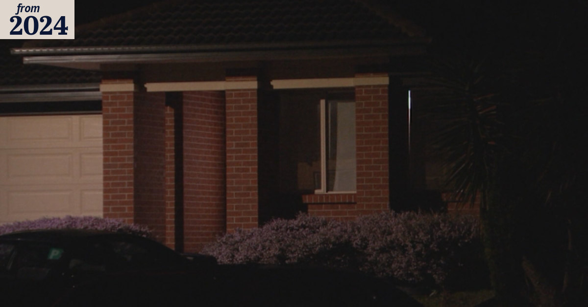Police officer taken to hospital after alleged Melbourne stabbing