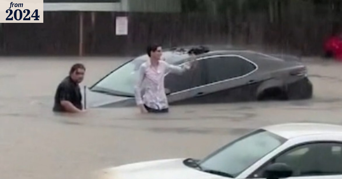 Downpours cause flash flooding in parts of Queensland