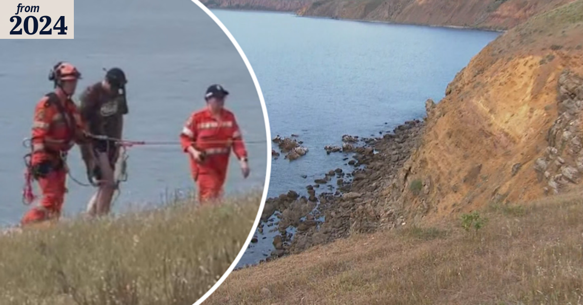 Man rescued from cliff face near Adelaide