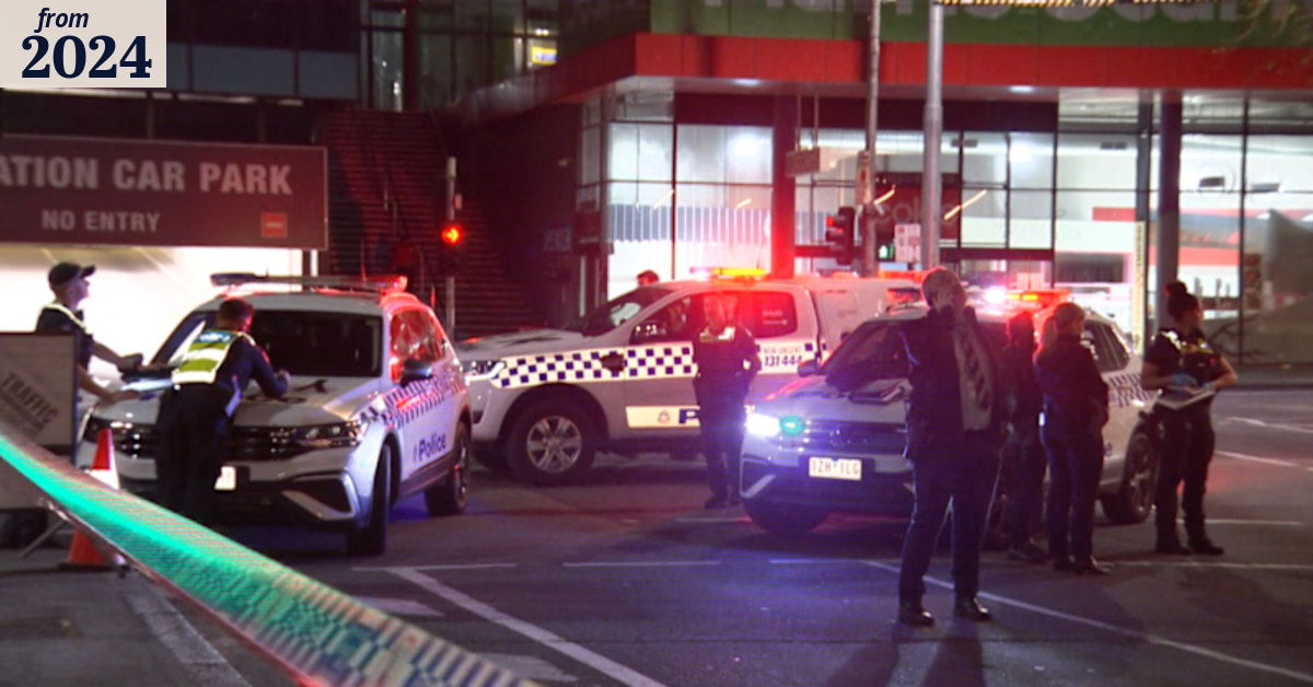 Man found with suspected gunshot wound in Melbourne's CBD