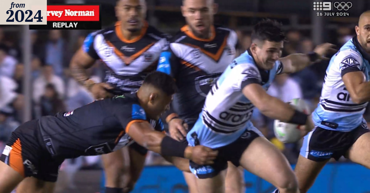 'Bad miss' leads to early Sharks try