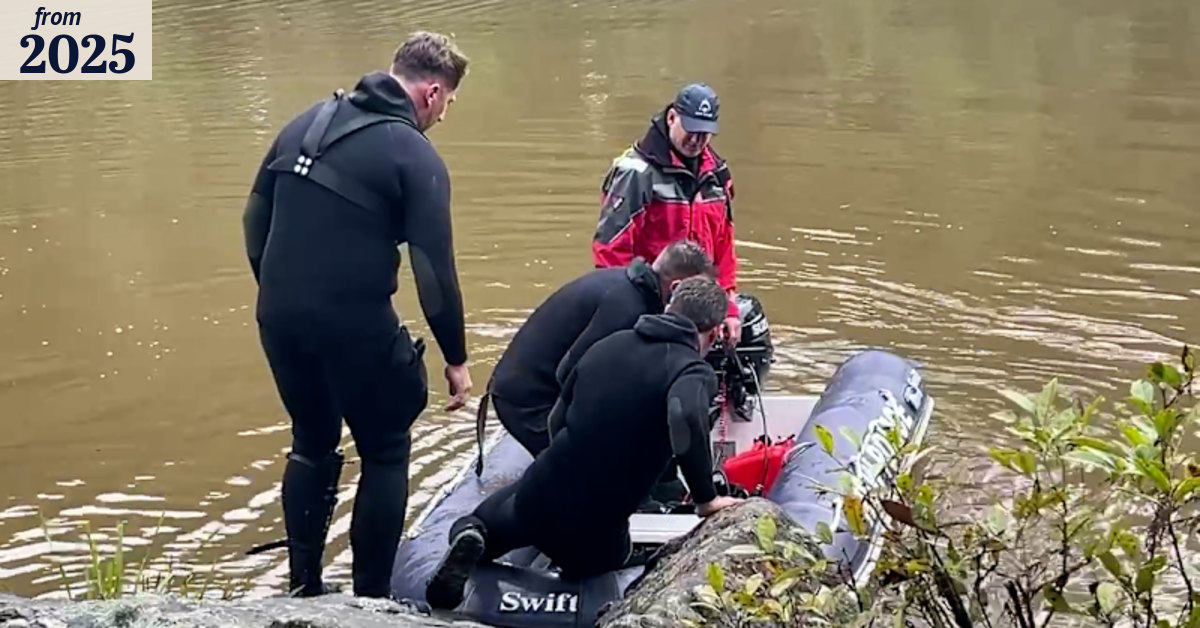 Father and son missing after car plunges into river near Wisemans Ferry