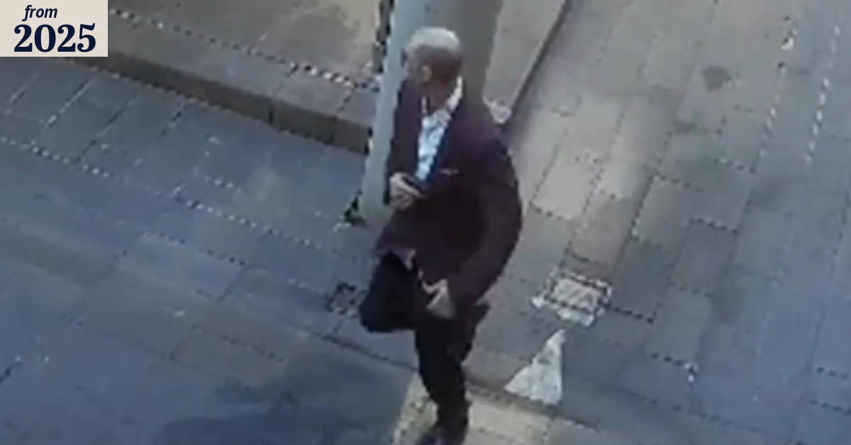 Man arrested after allegedly pointing gun at cops during CBD chase