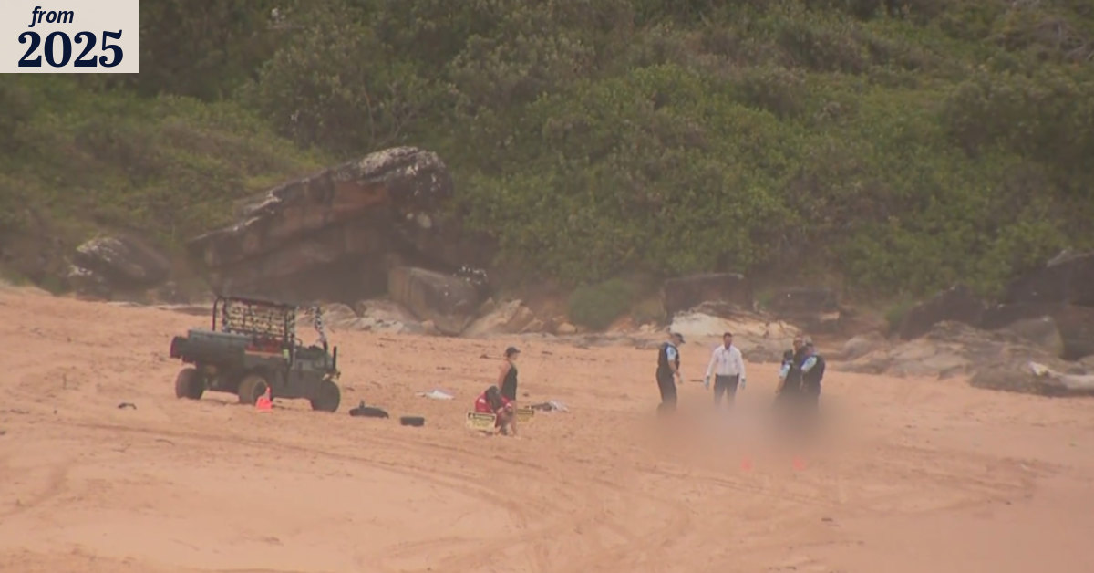 Police search Sydney waters for missing teenager after fatal boat capsize