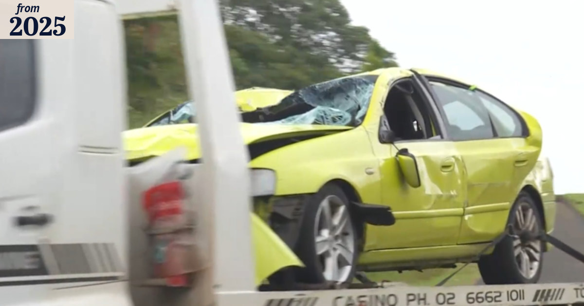 Two dead, one escapes after car crashes into river in NSW