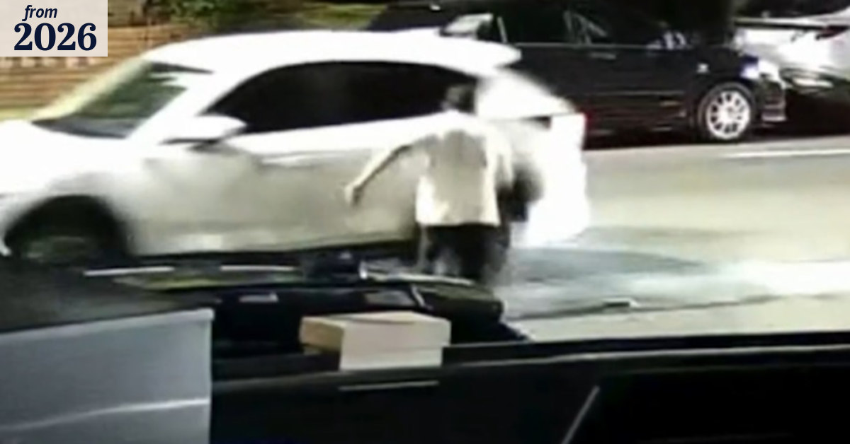 Man crashes car into tree before allegedly fleeing