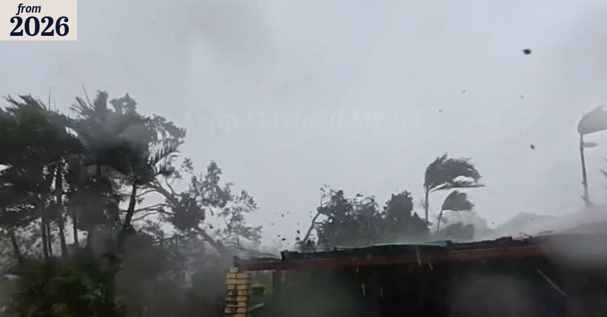 New warning of cyclone building over North Queensland