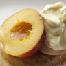 Hotcakes with peaches, citrus syrup and mascarpone.