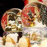 Snowglobes at Christmas market, Vienna.?